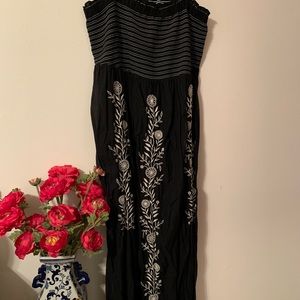 Old navy embroidered black maxi dress, 2X